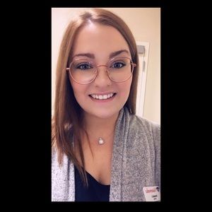 Meet your Posher, Amanda